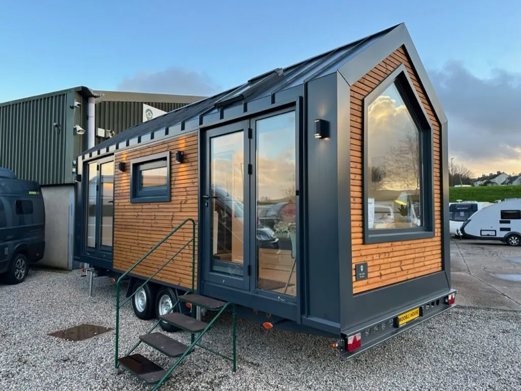 Mo.2 675 Highline photo 2