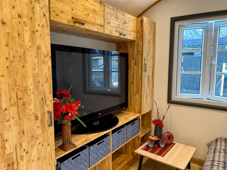 Shepherds Cabin photo 6