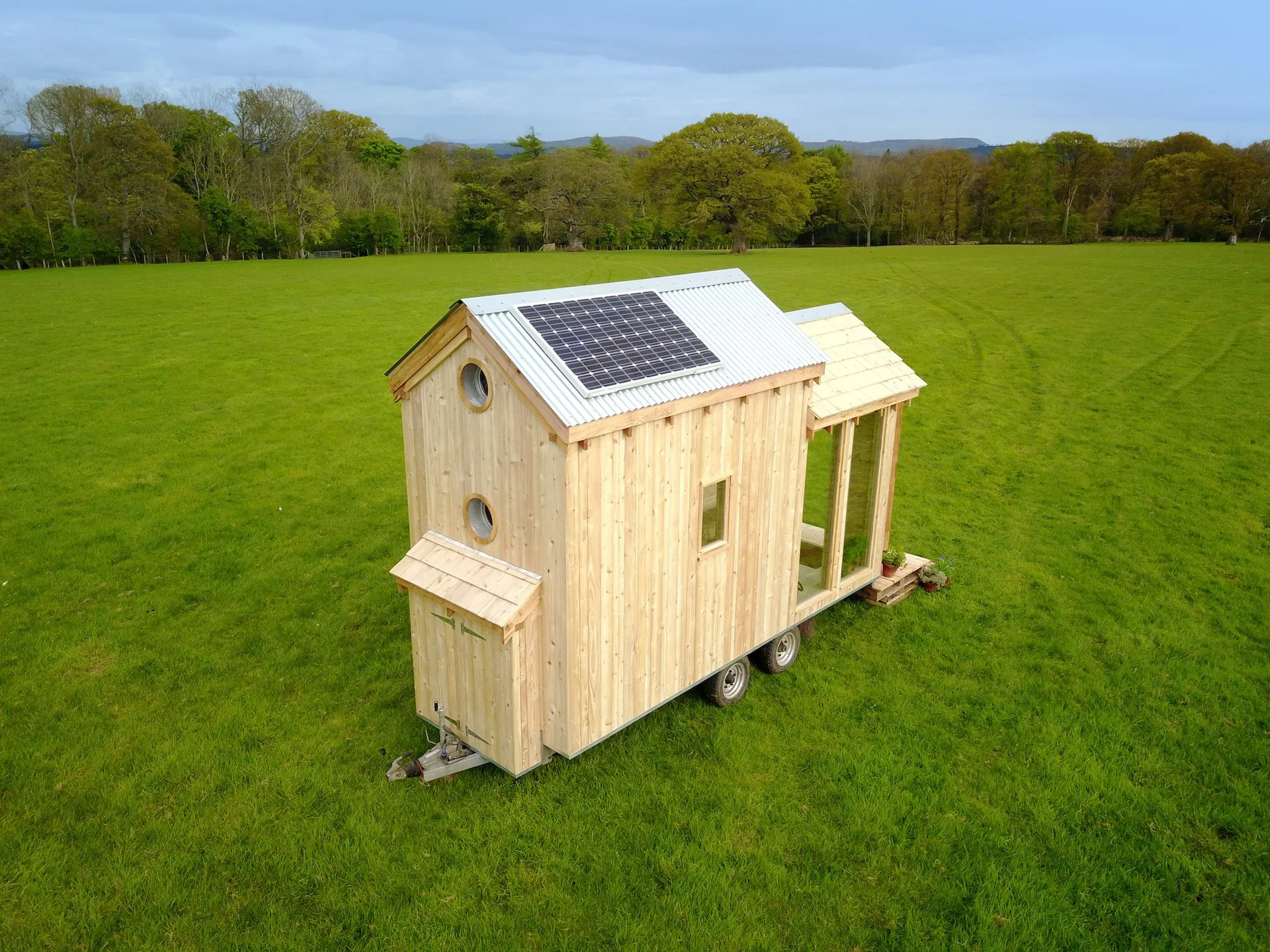 THE ASH - COMPLETE OFF-GRID HOME.